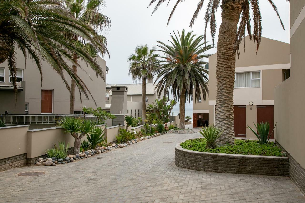 Blue Pearl - Situated Right On The Beach Swakopmund Exterior foto